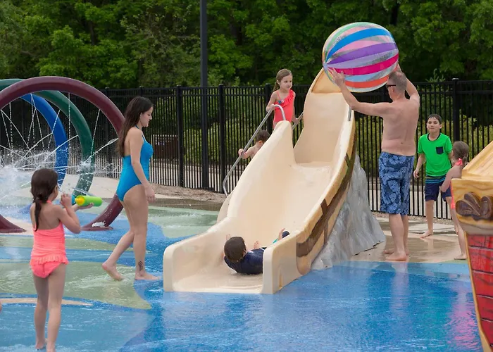 Williamsburg Woodlands Hotel & Suites, An Official Colonial Williamsburg Hotel